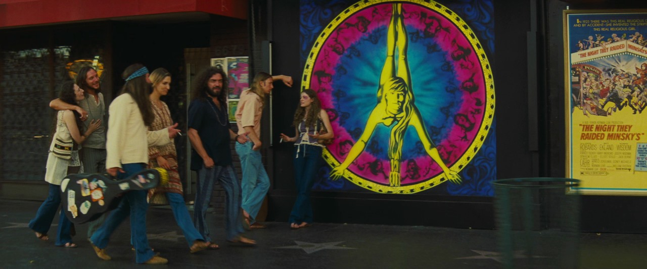 phong cách thời trang phim của dân hippie thập niên 60 trên đường phố