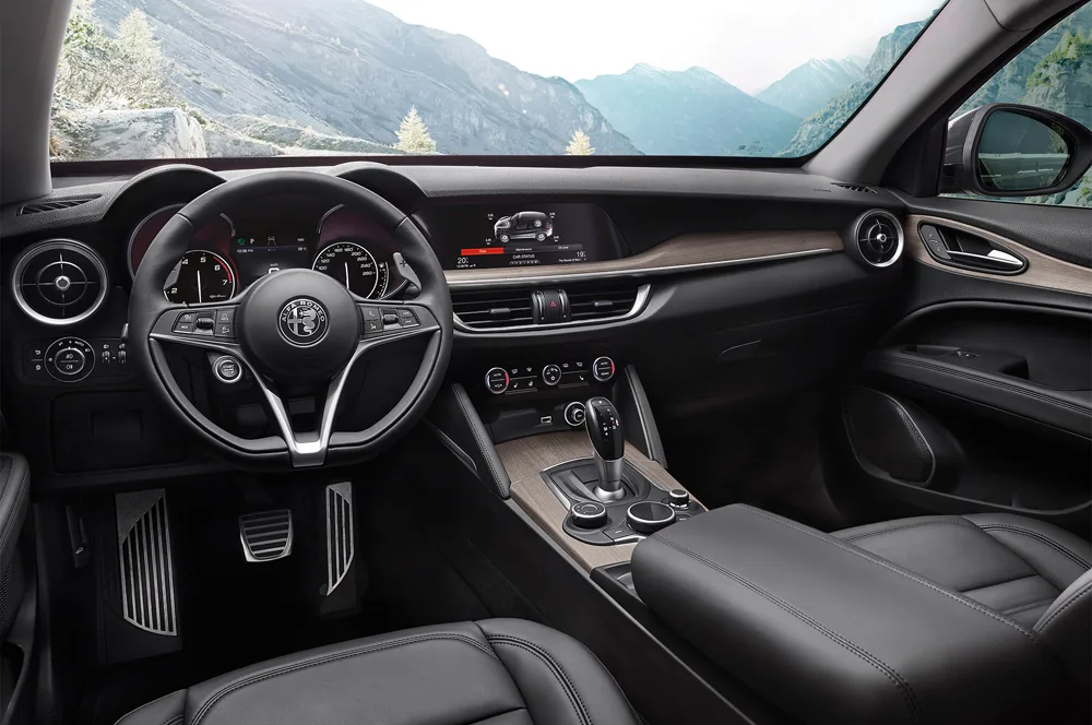 xe hoi dep - Alfa Romeo Stelvio - elle man 3