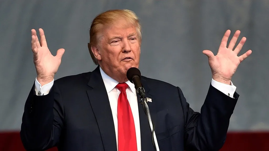 ứng cử viên tổng thống Hoa Kỳ: Donald Trump.