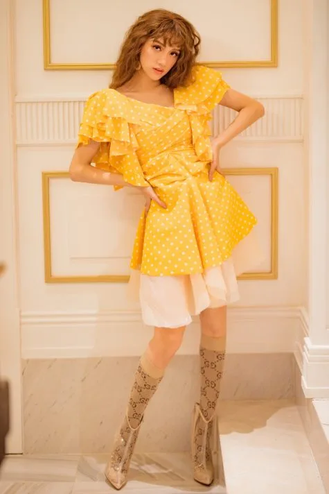 ELLE Style Awards ELLE Man Hương Giang đầm văng tóc xoăn