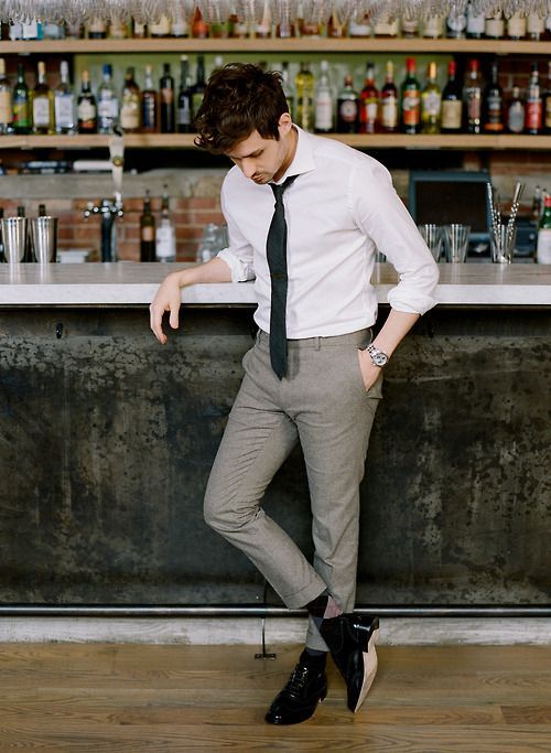 4 kiểu quần nam đẹp nên thử ngoài skinny jeans - quần tây + oxfrod - elle man 2