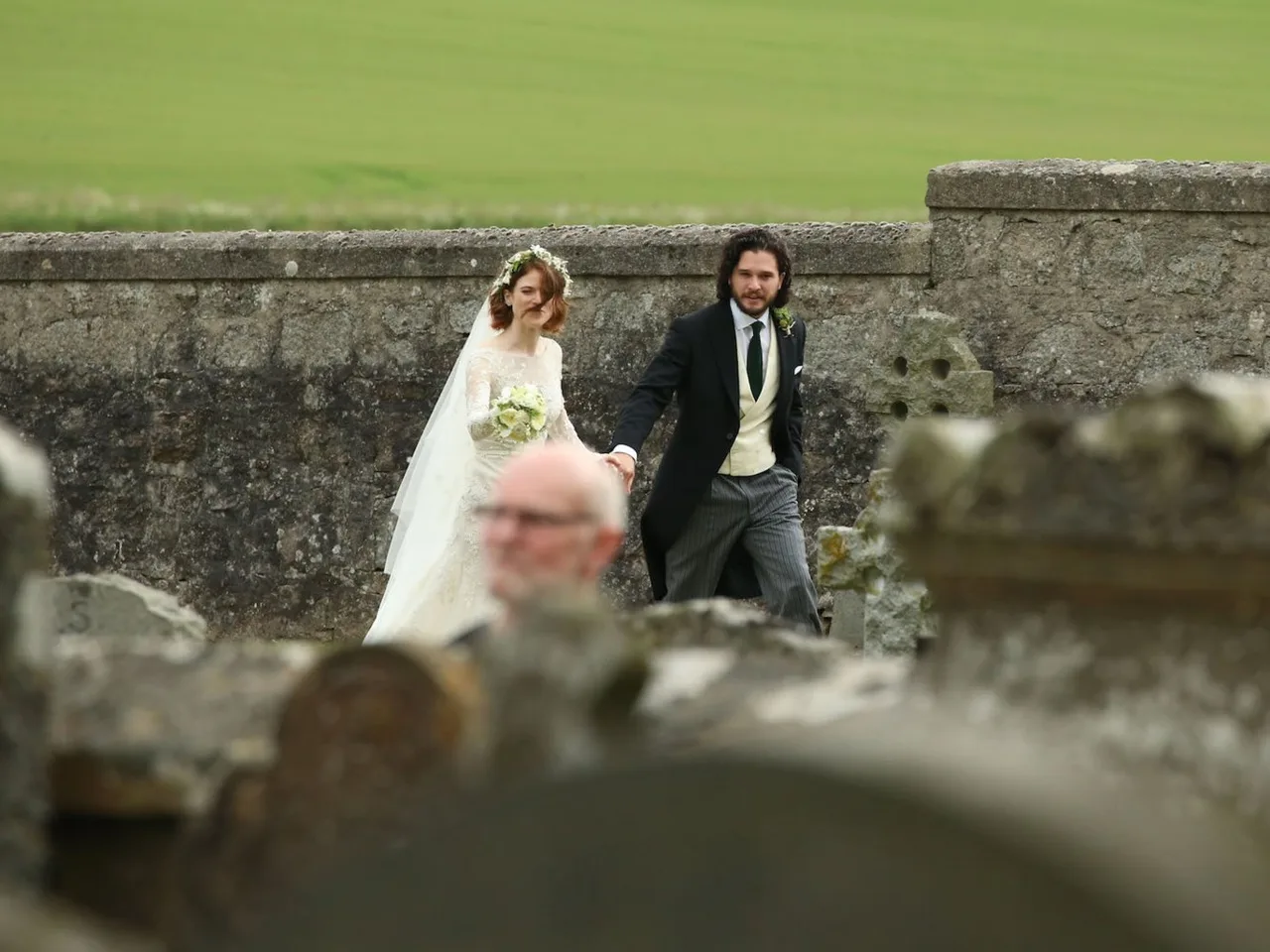 kit harrington - splash news - elle man 5