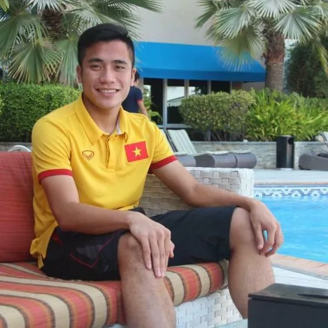 doi tuyen u23 viet nam - elle man bui tien dung tien ve